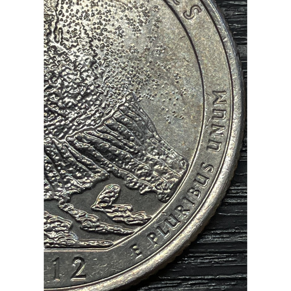 2012-D Hawaii Volcanoes Quarter/Beautiful Frosty Creamy Surface - Picture 15 of 16